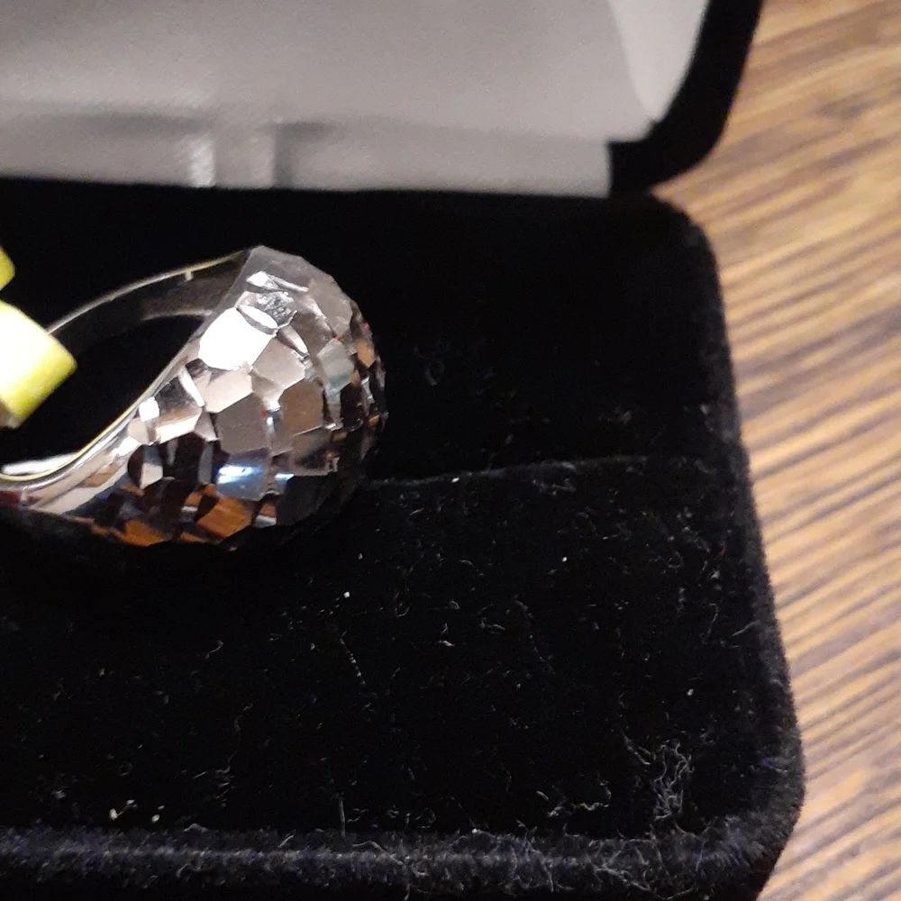 10K WHITE GOLD DIAMOND CUT DOME RING